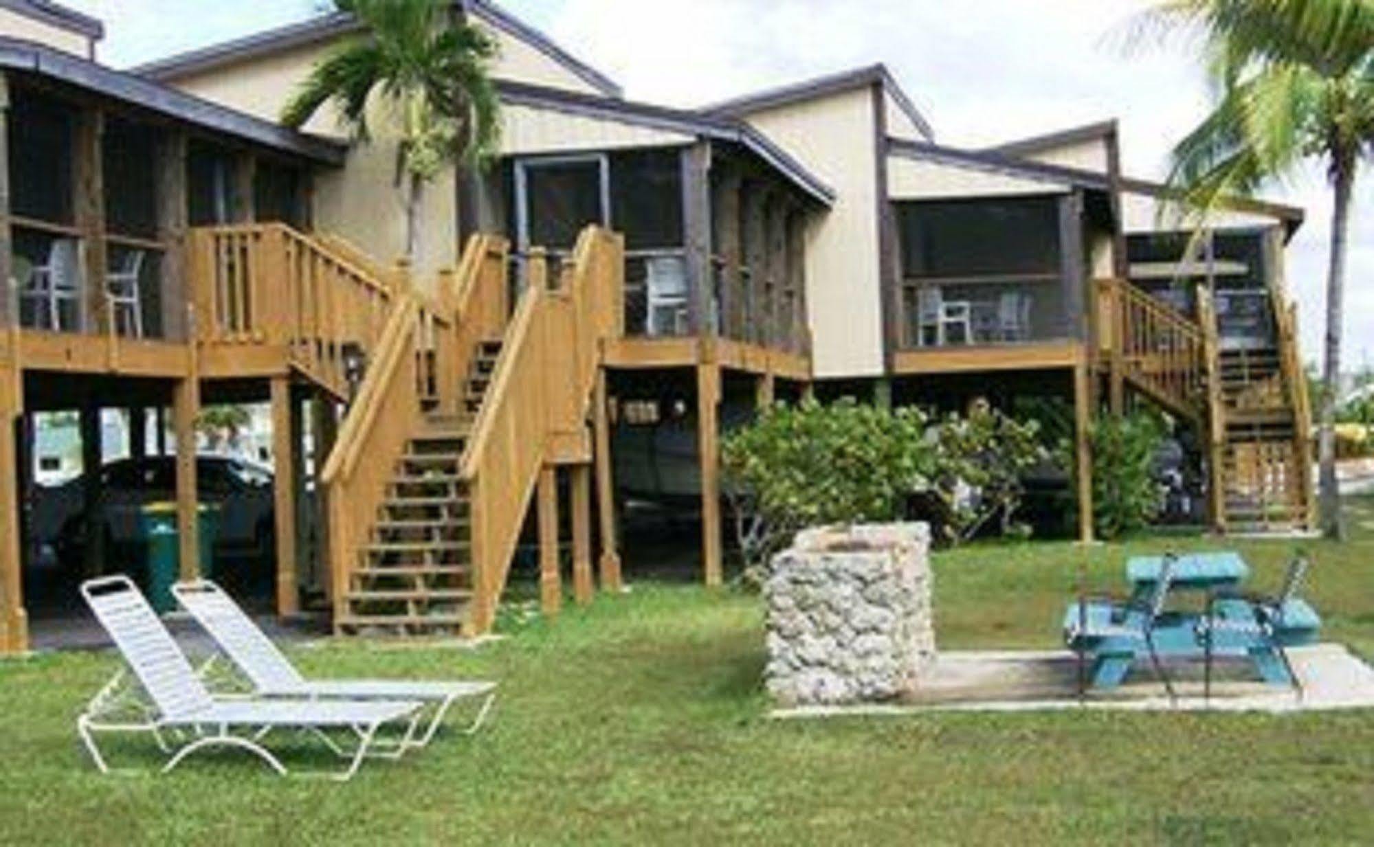 River Wilderness Waterfront Cabins Everglades City Bagian luar foto
