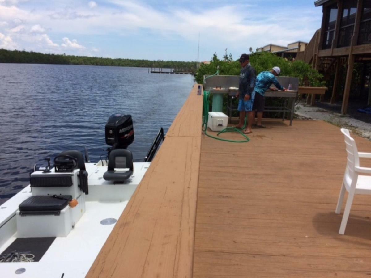 River Wilderness Waterfront Cabins Everglades City Bagian luar foto